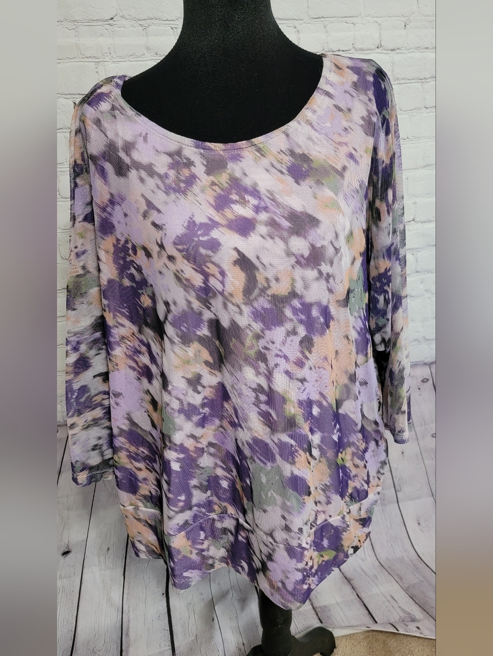 Chico's Purple Lavender Floral Scoop Neck Tunic